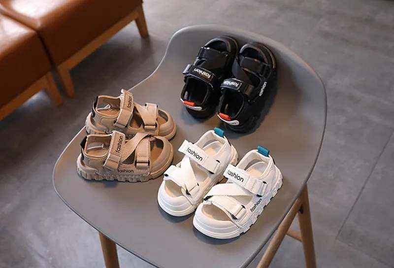 Description Picture 2 of item1-8Y Children's Sandals 2025 Summer New Sneakers Boys Girls Hollow Versatile Soft Sports Sandals Baby Beach Shoes Wholesale