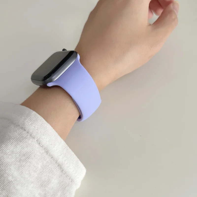 Premium Silicone Sports Band for Smartwatches - Versatile Size Options