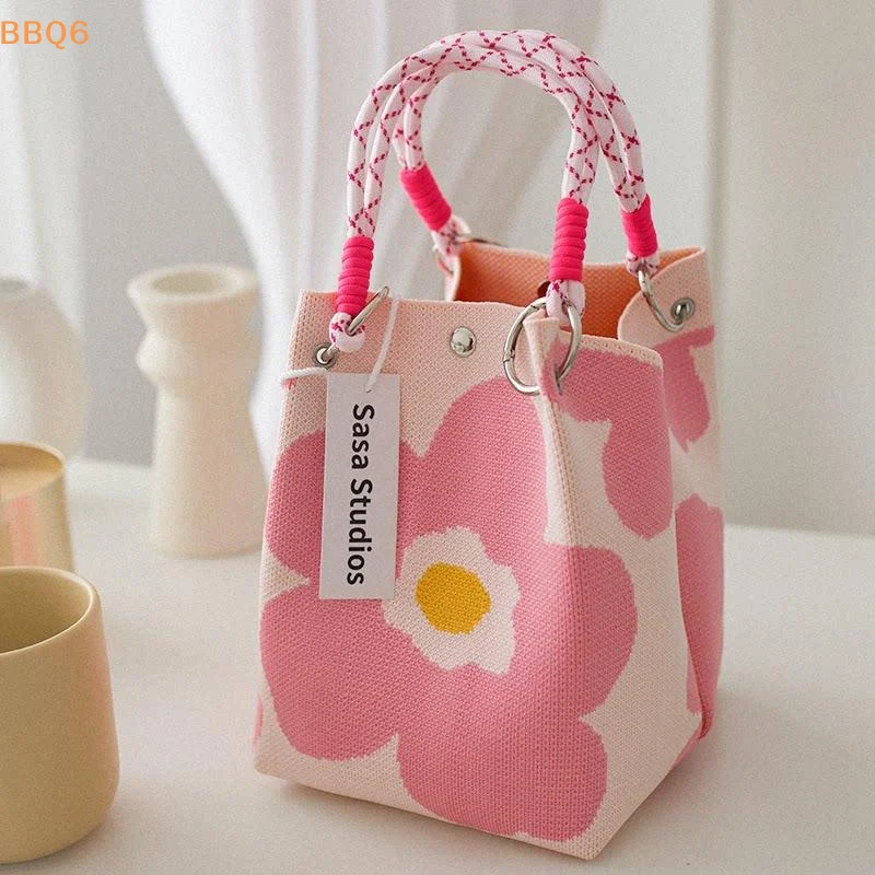 *1Pcs Versatile Cute Knitted Handbag With 3D Magnetic Snap Handbag Clutch Bag 1