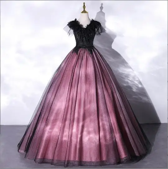 Summer Sleeveless Women's Quinceanera Dresses Luxury V-Neck Vestidos 15 Anos Simple Vintage Quinceanera Party Prom Gown