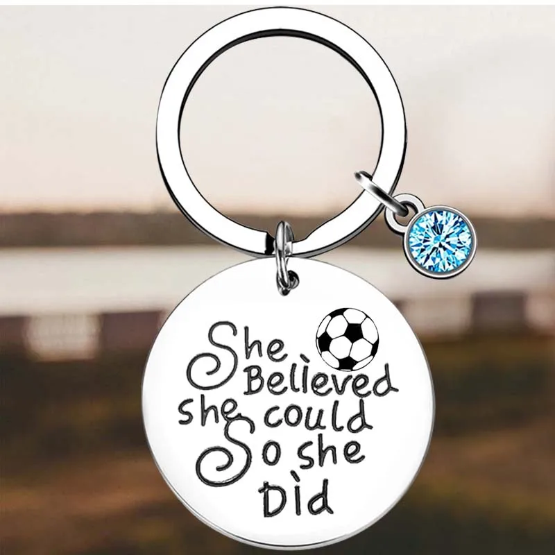 Новинка, брелок-кольцо для футбольной команды, она верила, что сможет, брелки-подвески, вдохновляющий подарок для футболиста или футбольной команды