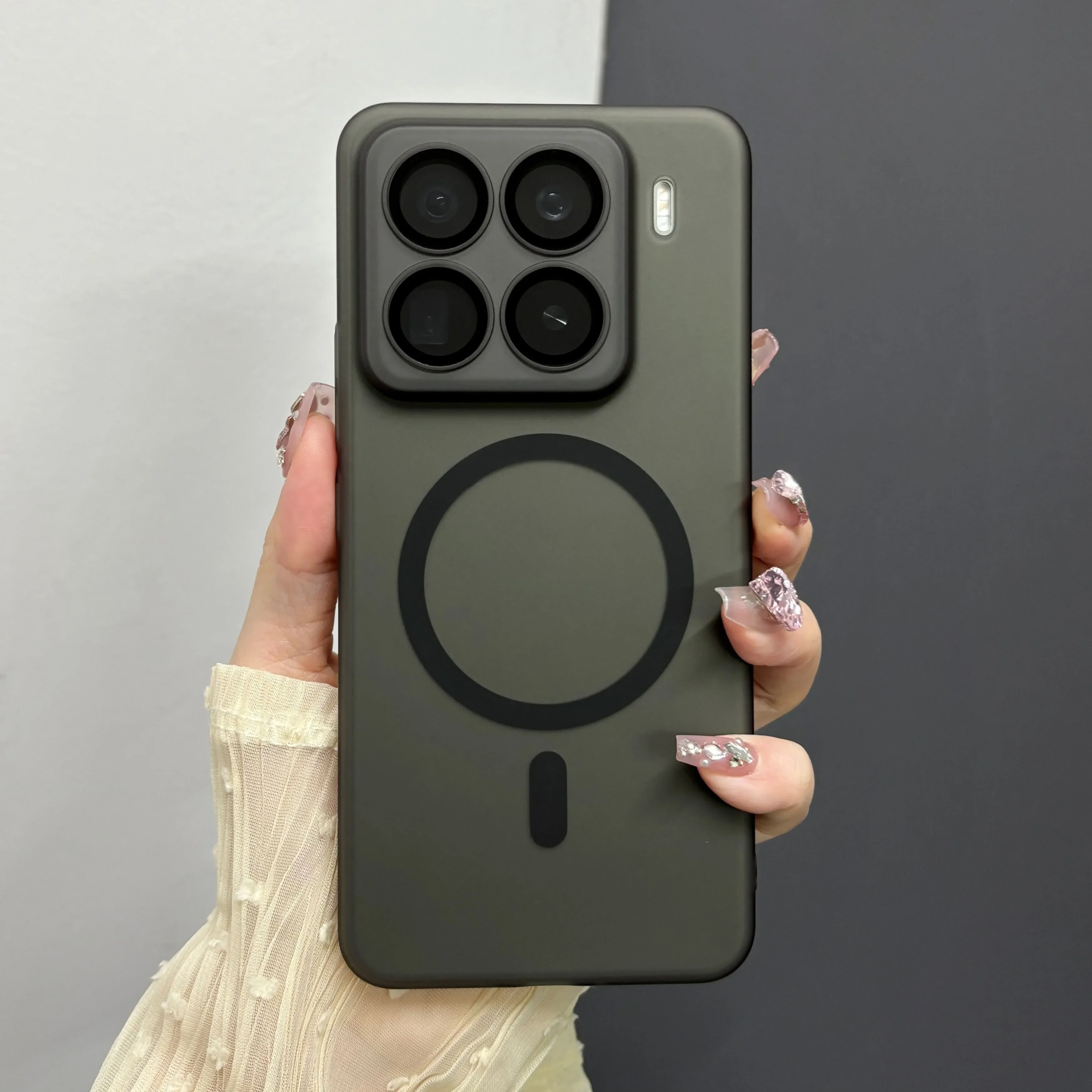 Transparent Shockproof Case with Lens Protection and Magnetic Magsafe Compatibility