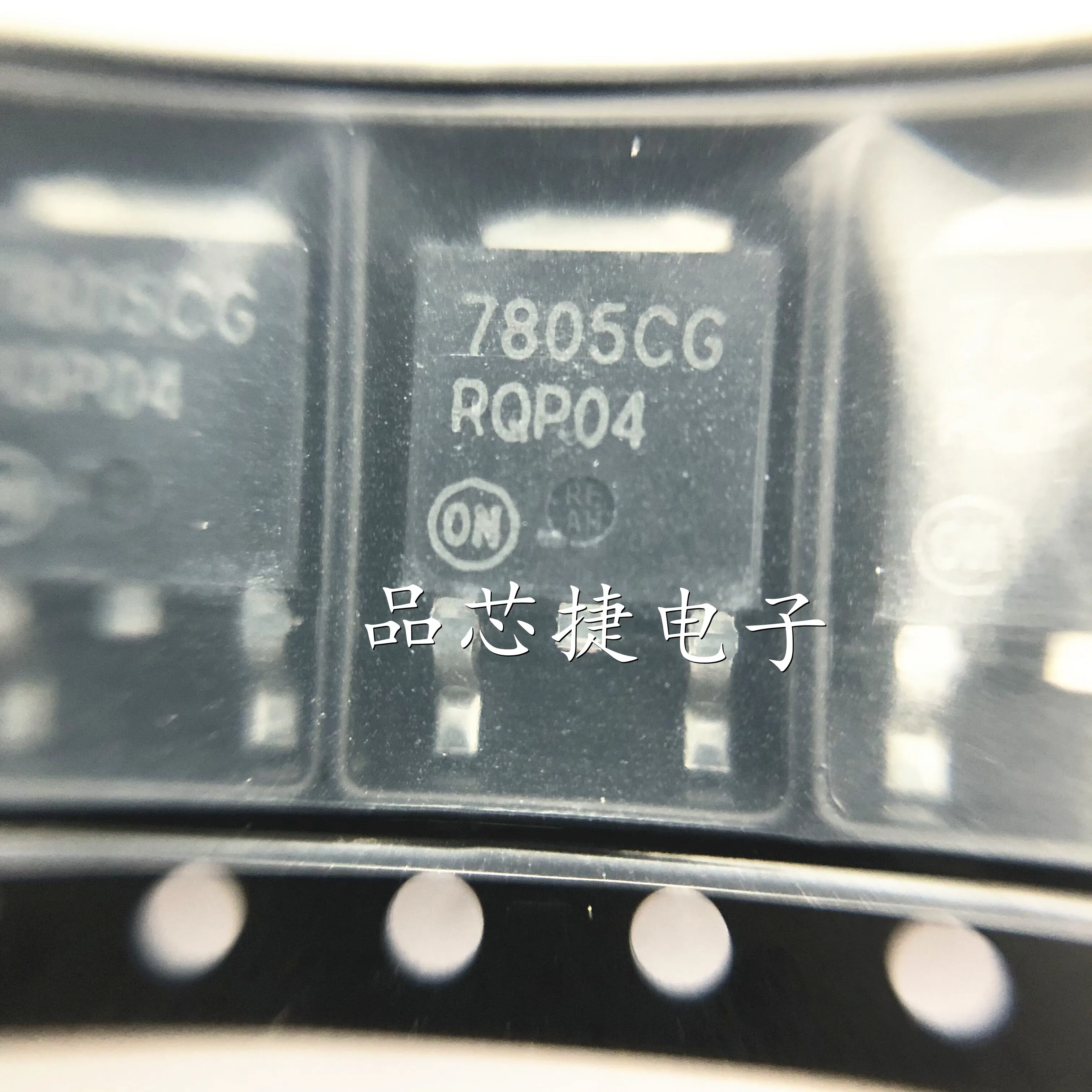 

10 шт./партия, регуляторы напряжения MC7805CDTRKG 7805CG TO-252 DPAK