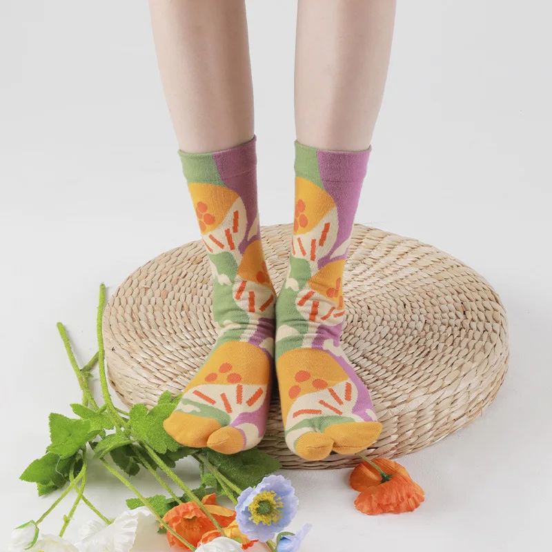 2023 Socks Female Mountain Moon Kee Series Split Toe Socks Designer Jacquard Combed Cotton Socks Women\'s Tabi Socks  cute