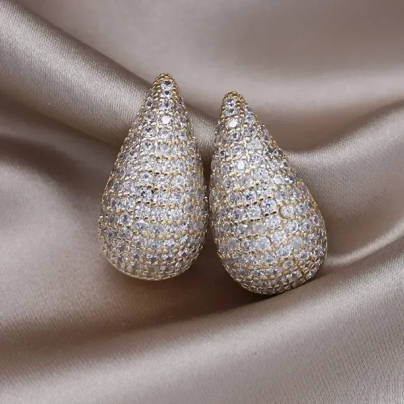 Korea's new design fashion jewelry luxury zircon waterdrop earrings Elegant women's wedding party accessories
