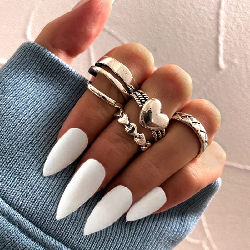 Punk Gothic Heart Ring Set for Women Black Dice Vintage Spades Ace Silver Plated Retro Rhinestone Charm Billiards Finger Jewelry 