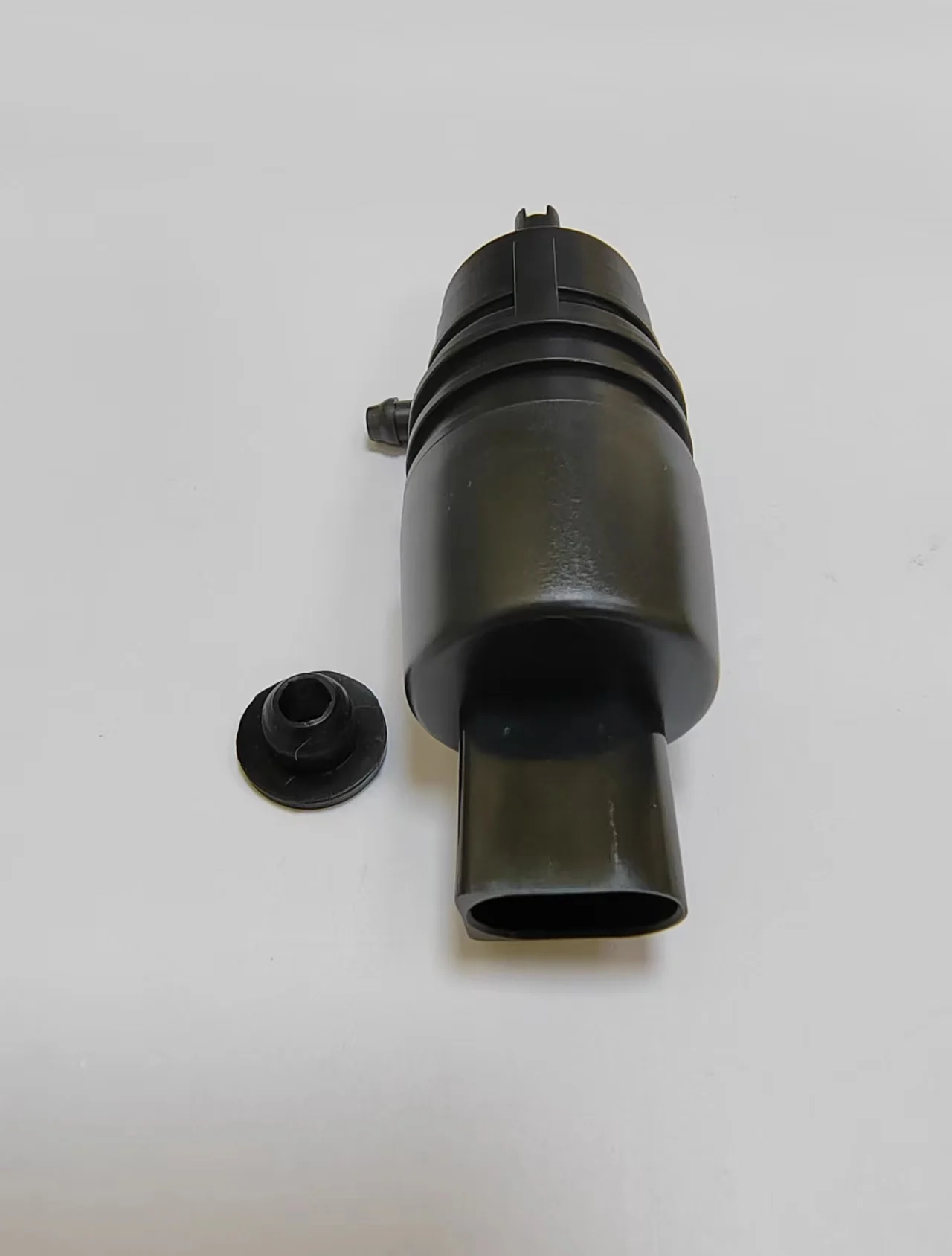 Oem;67127310147 Car Accessories Headlight Washer Pump For Bmw E38 E65