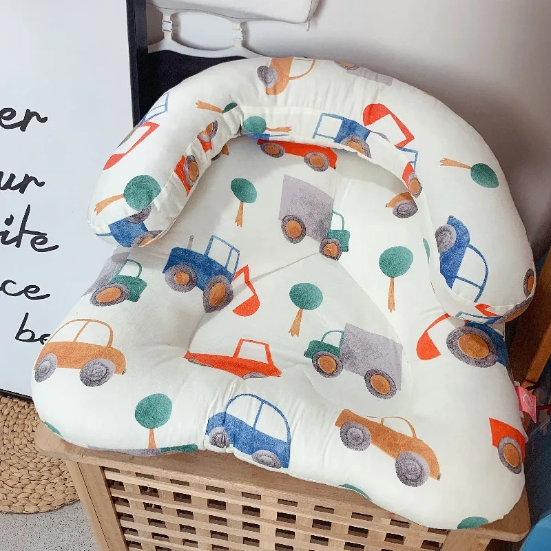 Breastfeeding Artifact Baby Breastfeeding Pillow Slope Pad Anti-spitting Milk Lying Down Baby Sleeping Pad