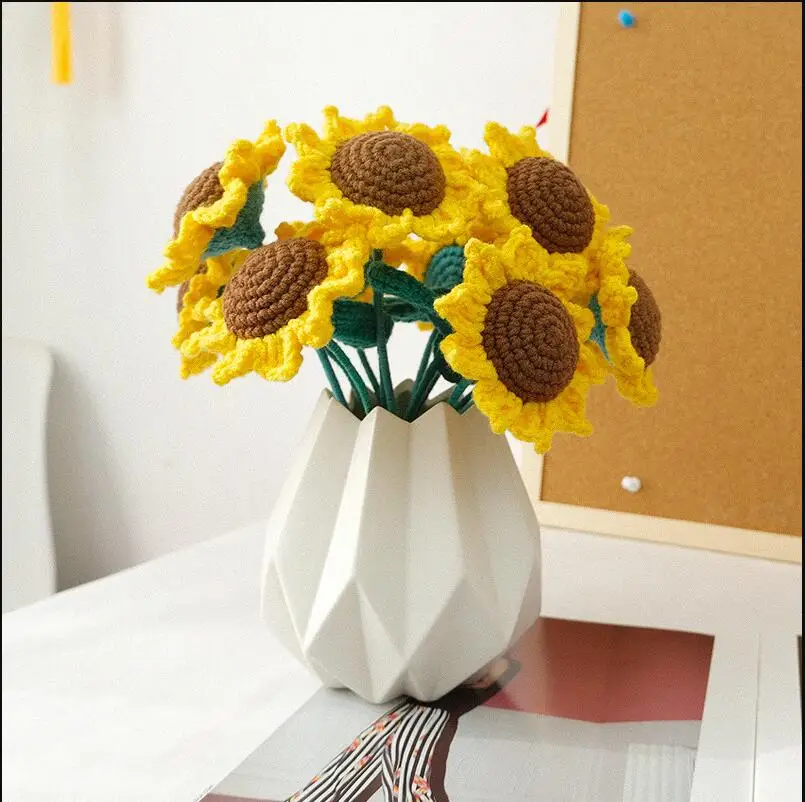 

10pcs Hand-knitted Handmade Yarn Crochet Sunflower Bouquet Decorative Wedding Artificial Daisy Flowers Home Decoration