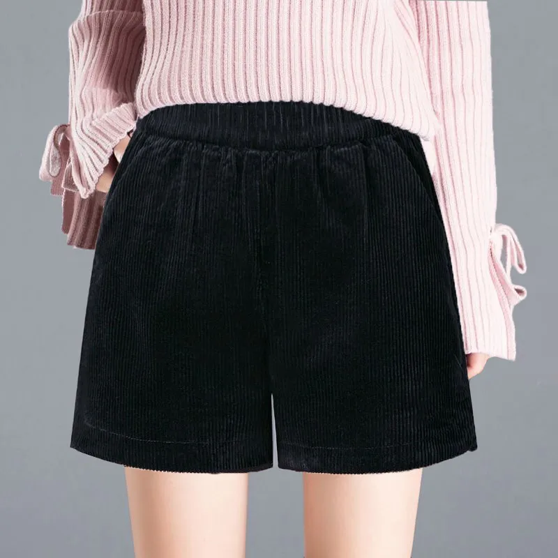 Corduroy shorts black [without velvet]