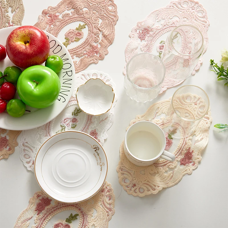 

Retro European Oval Lace Embroidered Coaster Bedroom Study Kitchen Cup Table Mat Food Fruit Plate Cover Cloth Christmas Decor