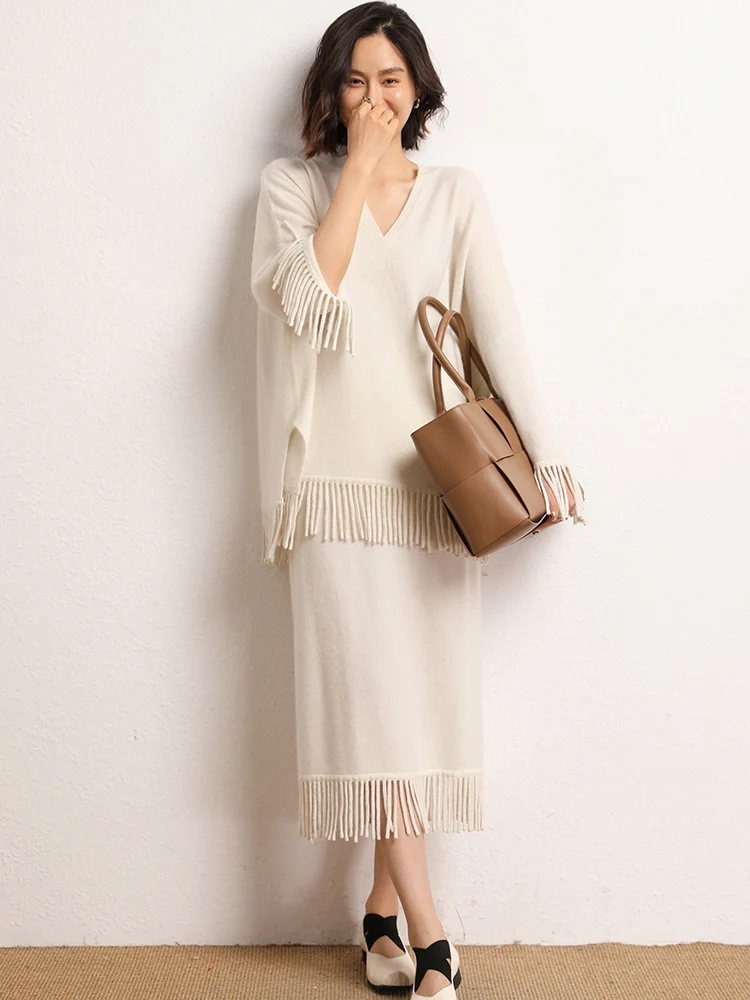 Women's cashmere long skirt detail 13