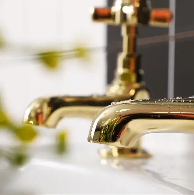 Description Picture 4 of itemChrome Square Bathroom Faucet Brass Basin Single cold Water Mixer Sink Tap Single Handle Deck Mounted
