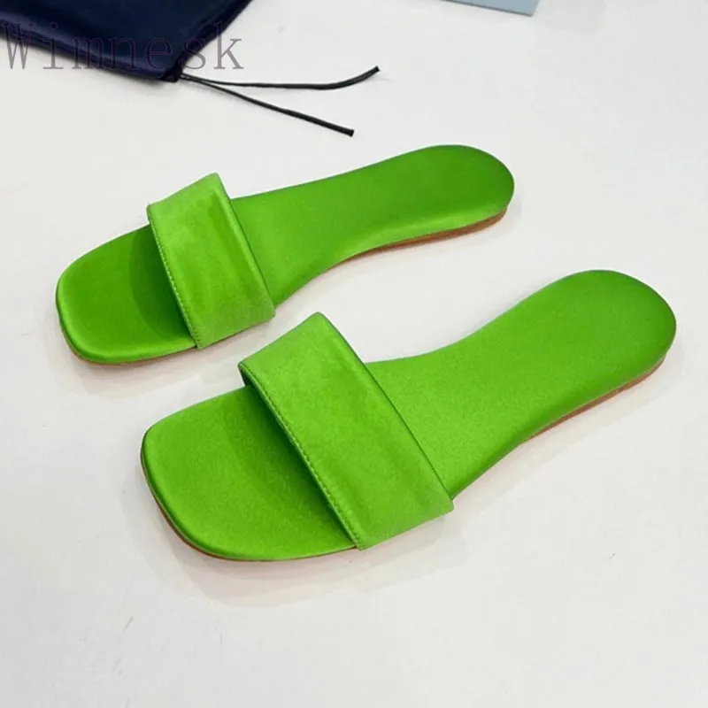 

2024 Beach Shoes For Women Summer real silk Flat Slippers Narrow Band Slides Sewing Flip Flops Designer Shoes Sandals Womnan