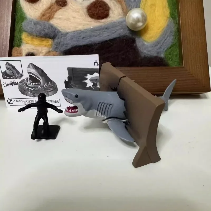 Great White Shark Scene Gashapon Creative Action Figure Decoration Ornaments Collection