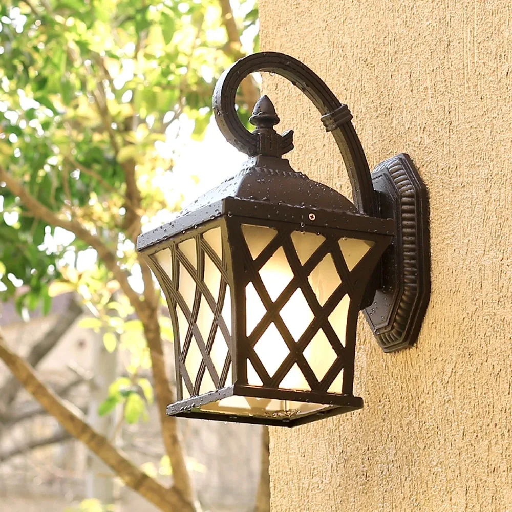 Outdoor waterproof wall lamp, retro porch lamp, minimalist external lighting, decorative villa balcony corridor garden 2