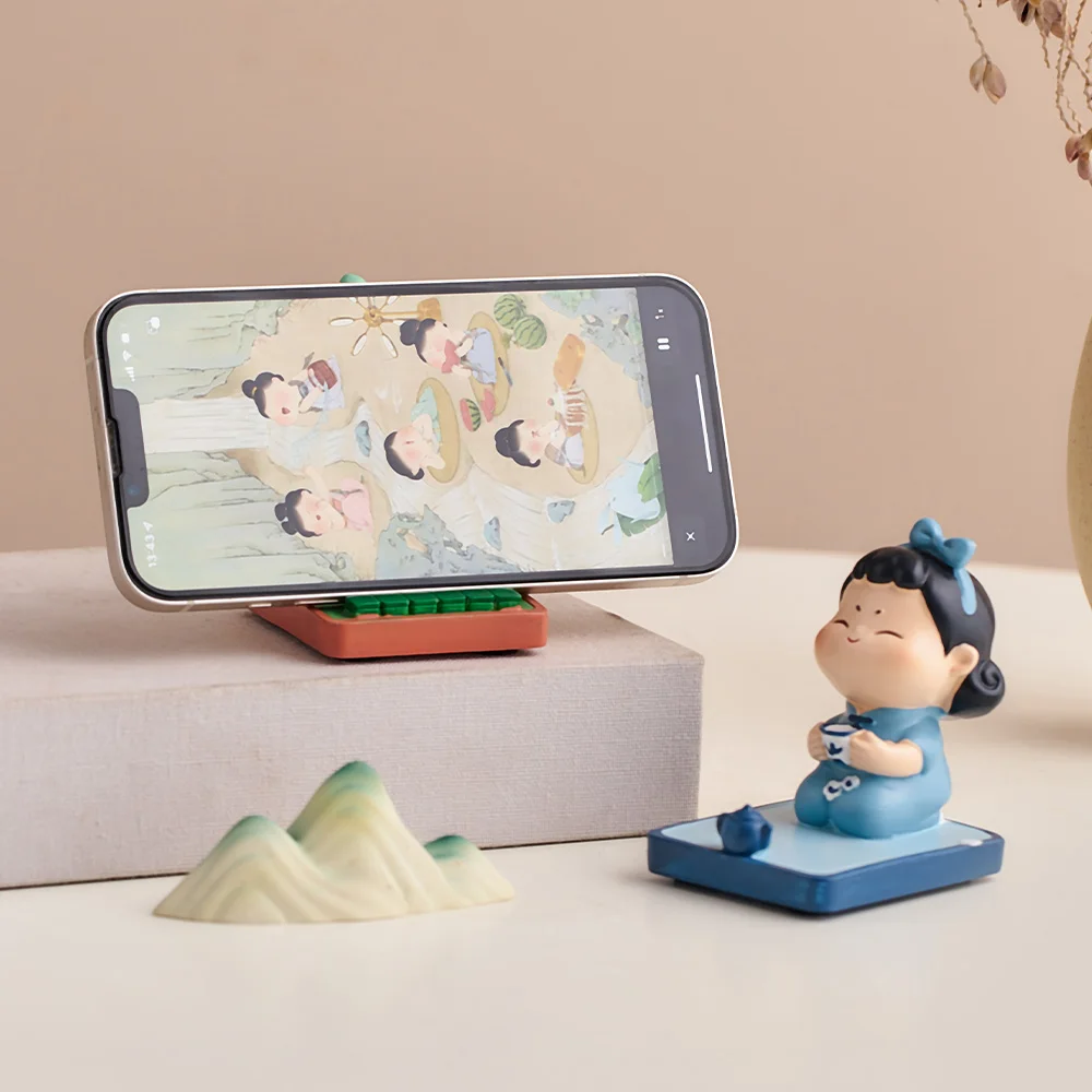 

Chinese Style Fashion Girl Ornament Folk Artificial Computer Desk Decor Lovely Mobile Phone Bracket Home Decoration Accessories
