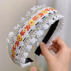 Boho Chic Embroidery Headband - Retro Style Elegant Hair Accessory (White - Gold)