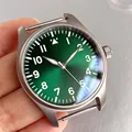 Case set-green dial
