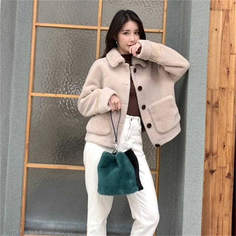 Women's Light Luxury Fur Handbag Natural Mink Fur Single Shoulder Bucket Bag Magnetic Buckle Closes Large Capacity Shoulder Bag