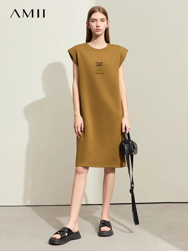 

AMII Minimalism 2024 Dreess for Women Spring New Casual Preppy Style Crewneck Wide Shoulder Stretch Sleeveless Dress 12441096