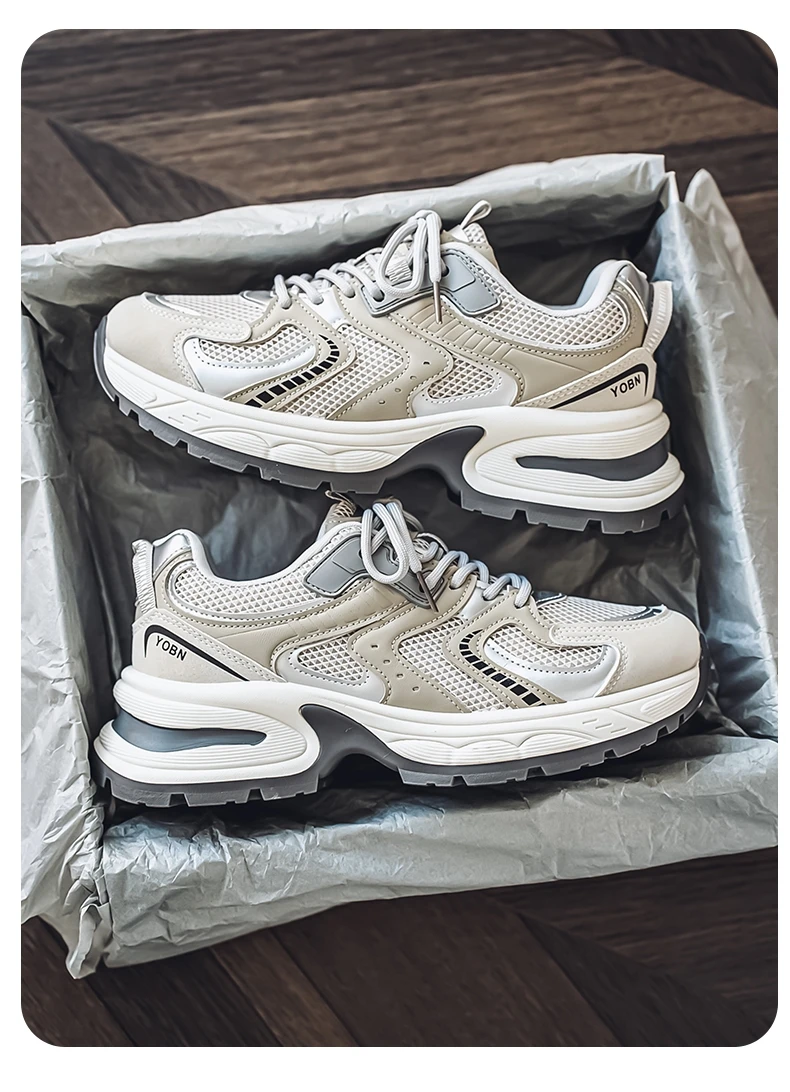 Athletic women's sneakers - image 14