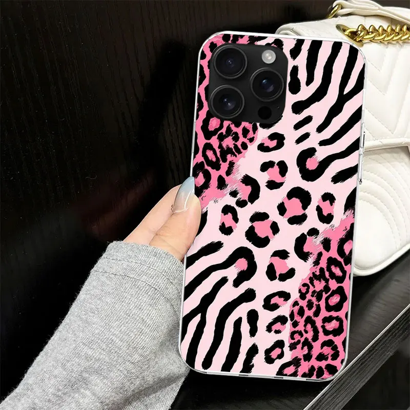 Chic Pink Leopard Print Soft Silicone Phone Case - Black Capa Design