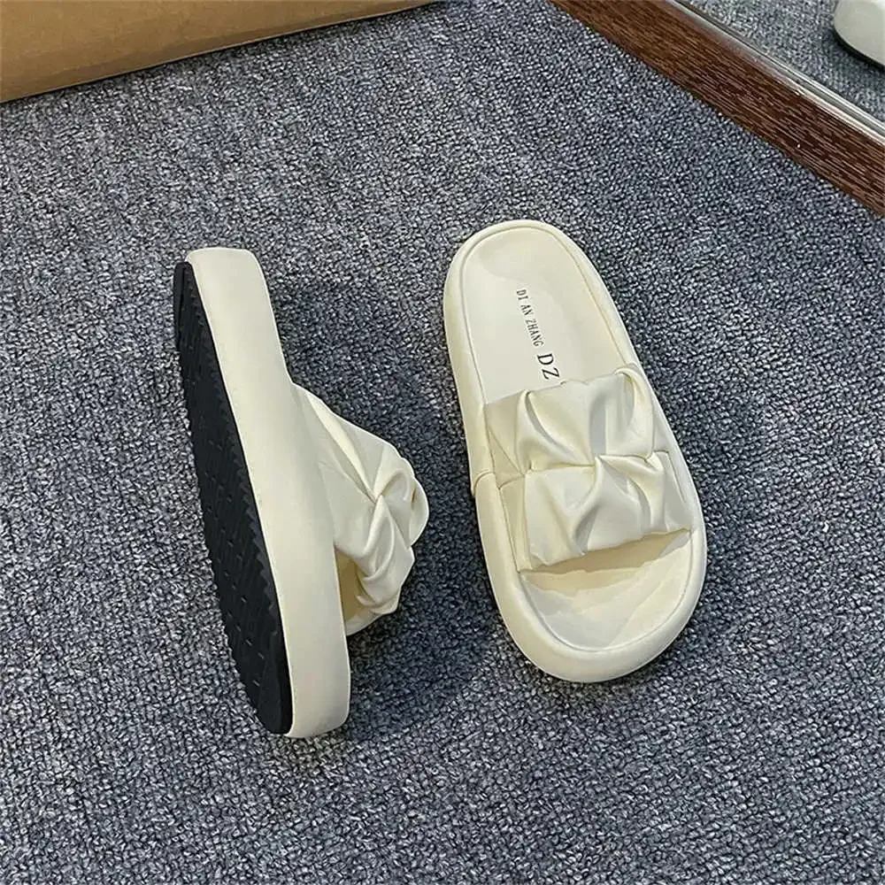 Leggero Tan Tenis Scarpe Sandali Beige Da Donna Pantofole Gialle Sneakers Sport Denti Release Loafersy Luxus Tenis