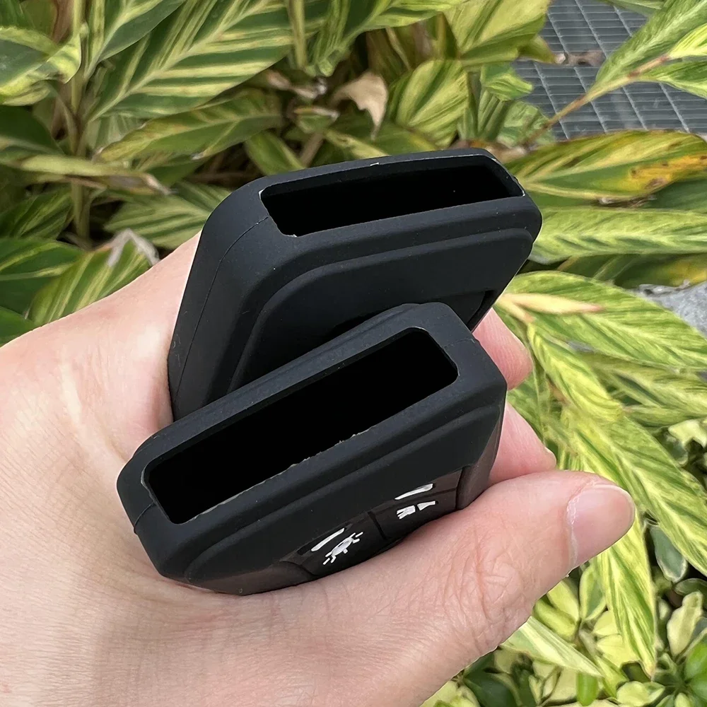 Silicone Remote Key Cover Car Key Case Keychain For Volvo FH16 CARGO 555 FM Truck 4 Button Auto Accessories Protector Holder Key Case Key Case Cover Car Key Shell Remote Control Case Cover