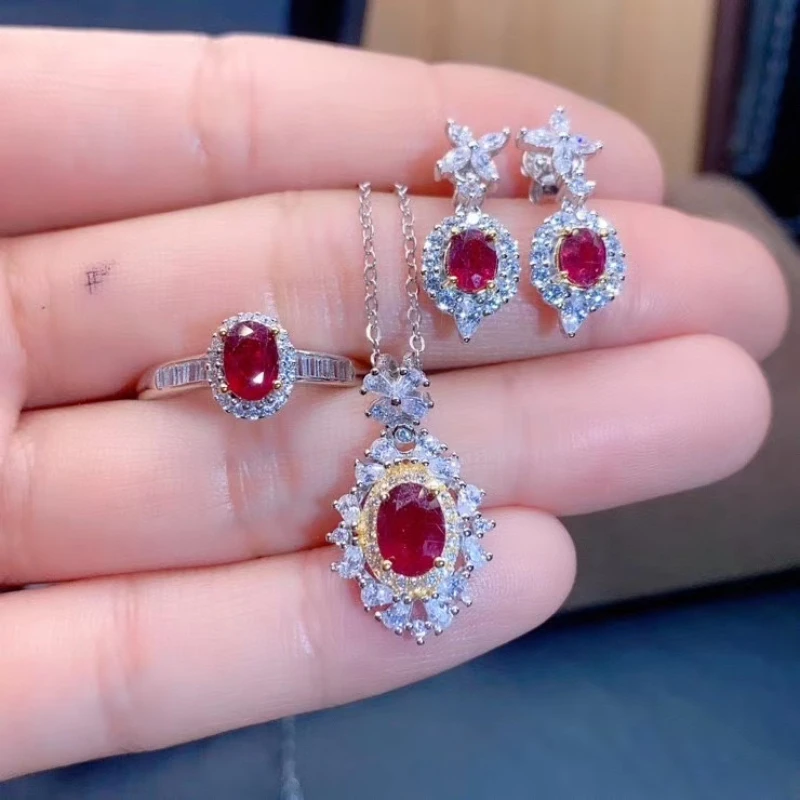 

Комплект из колье и серёг, из серебра 925 пробы, с красным Рубином