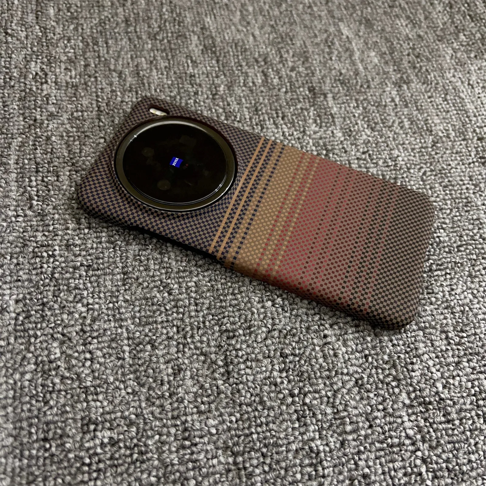Ultra Thin Magnetic Shockproof Carbon Fiber Kevlar Phone Case