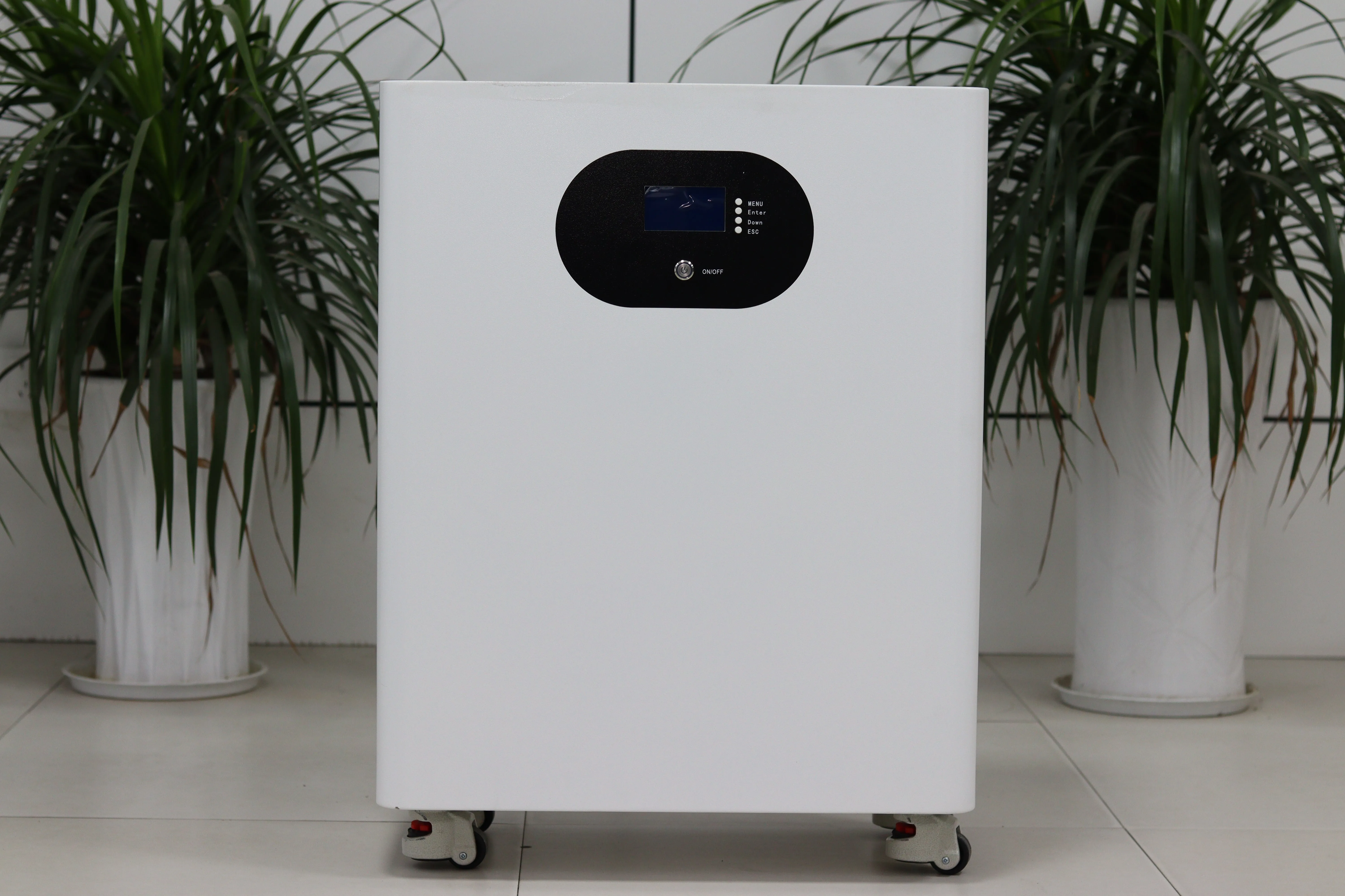 15KWH 스마트 BMS 휠 타입 가정용 에너지 저장 배터리 100Ah 200Ah 300Ah UPS 기능 블루투스 CAN 통신 TUV 인증