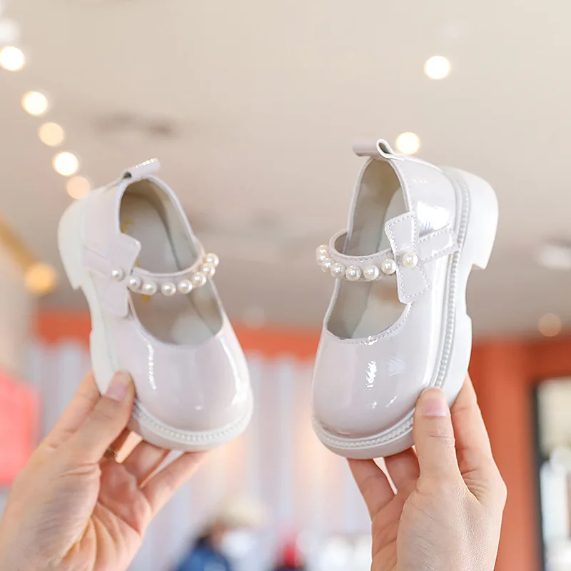 Рисунок 6 - Детская обувь, Весенняя модная обувь для девочек