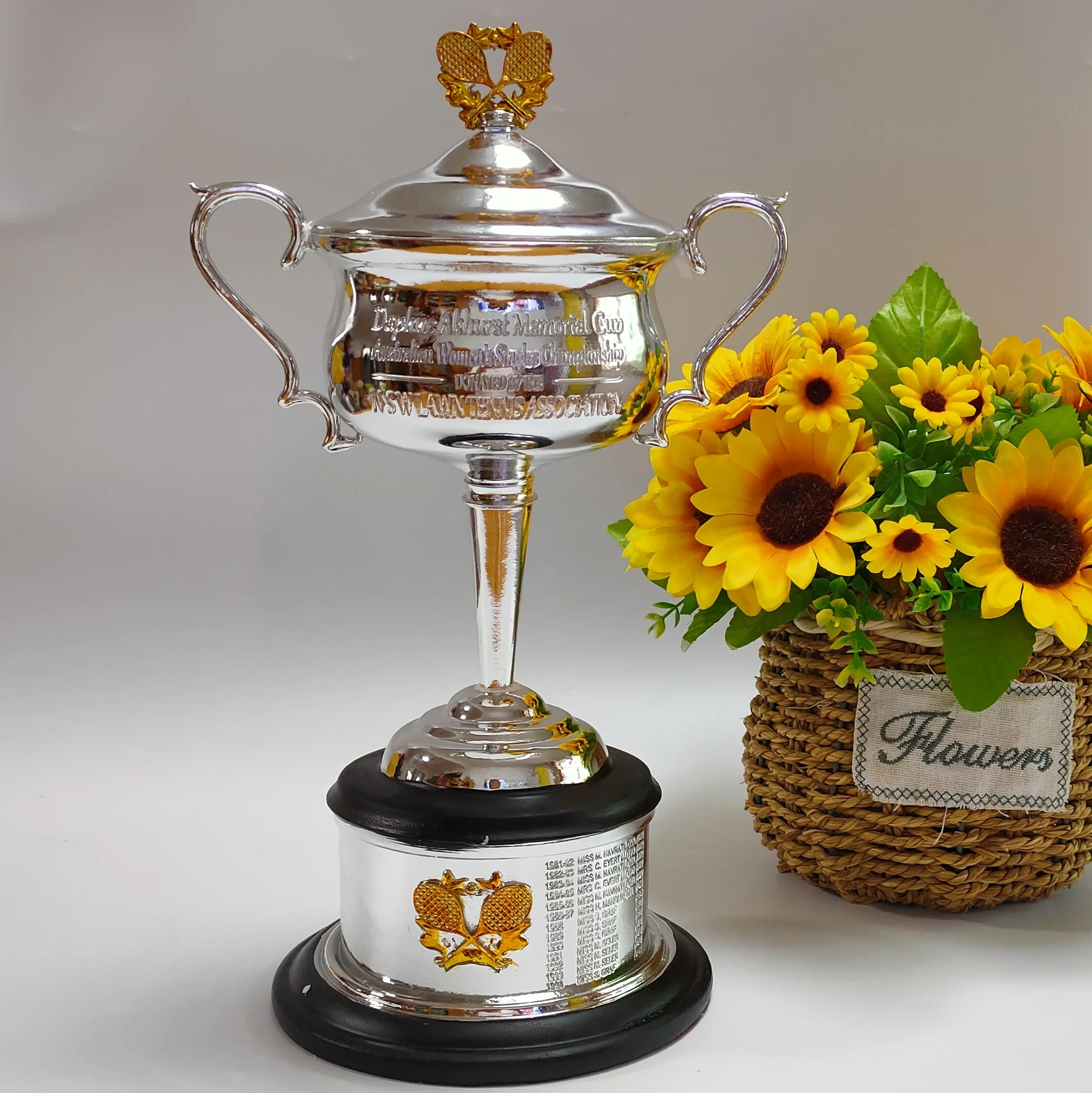 The Women's Australian Open Tennis Championship Cup The Daphne Akhurst Memorial Cup 1:1 Real Size Trophy Collect Souvenirs