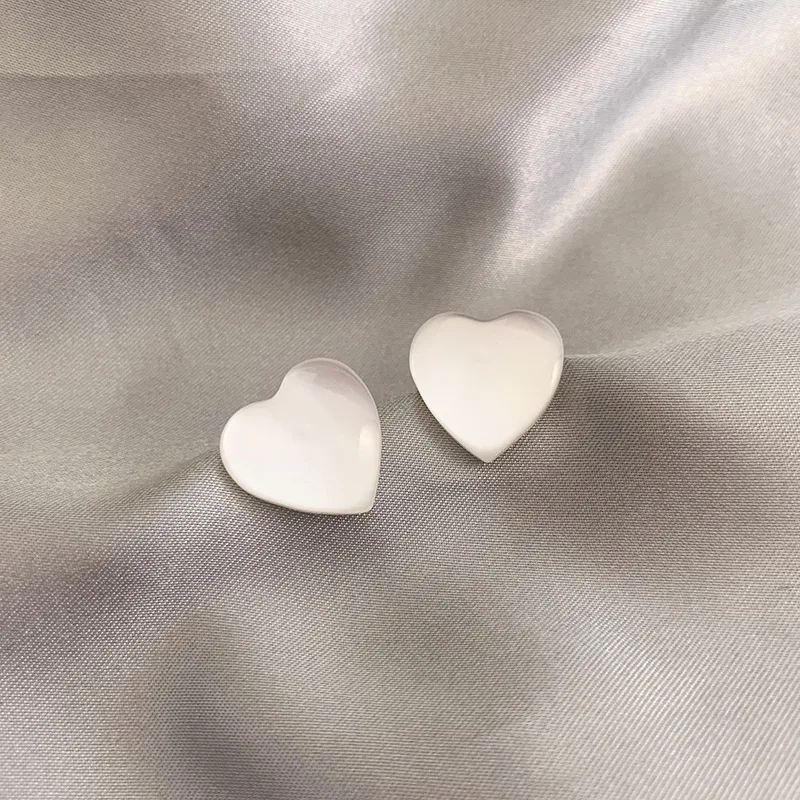 Resin Heart MOONLIGHT Stud Earrings Women Korean Simple Imitation Opal Peach Brincos Jewelry Christmas Gift