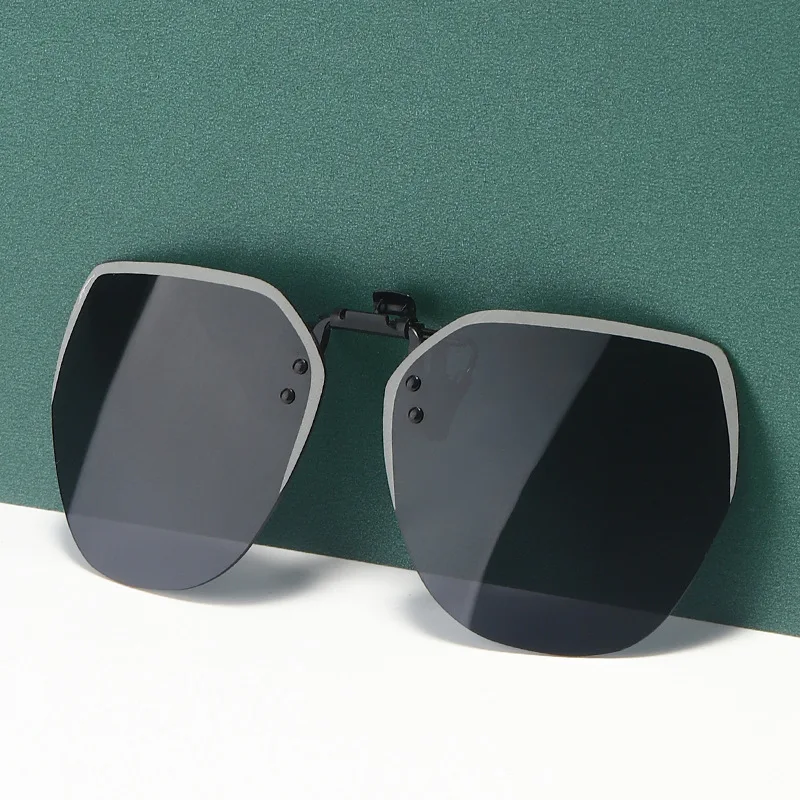 

Car Driver Anti-UVA UVB Polarized Flip-up Sun Glasses Driving Night Vision Clip On Sunglasses 2021
