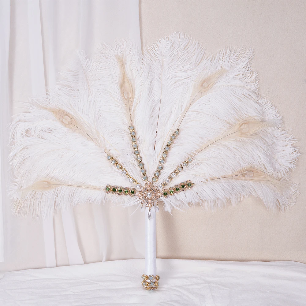 

Crystal Rhinestone Ostrich Alternative Feather Bridal Fan Bouquet Ivory Gatsby 1902s Wedding Hand Fan Gold Brooch Bouquet Fan