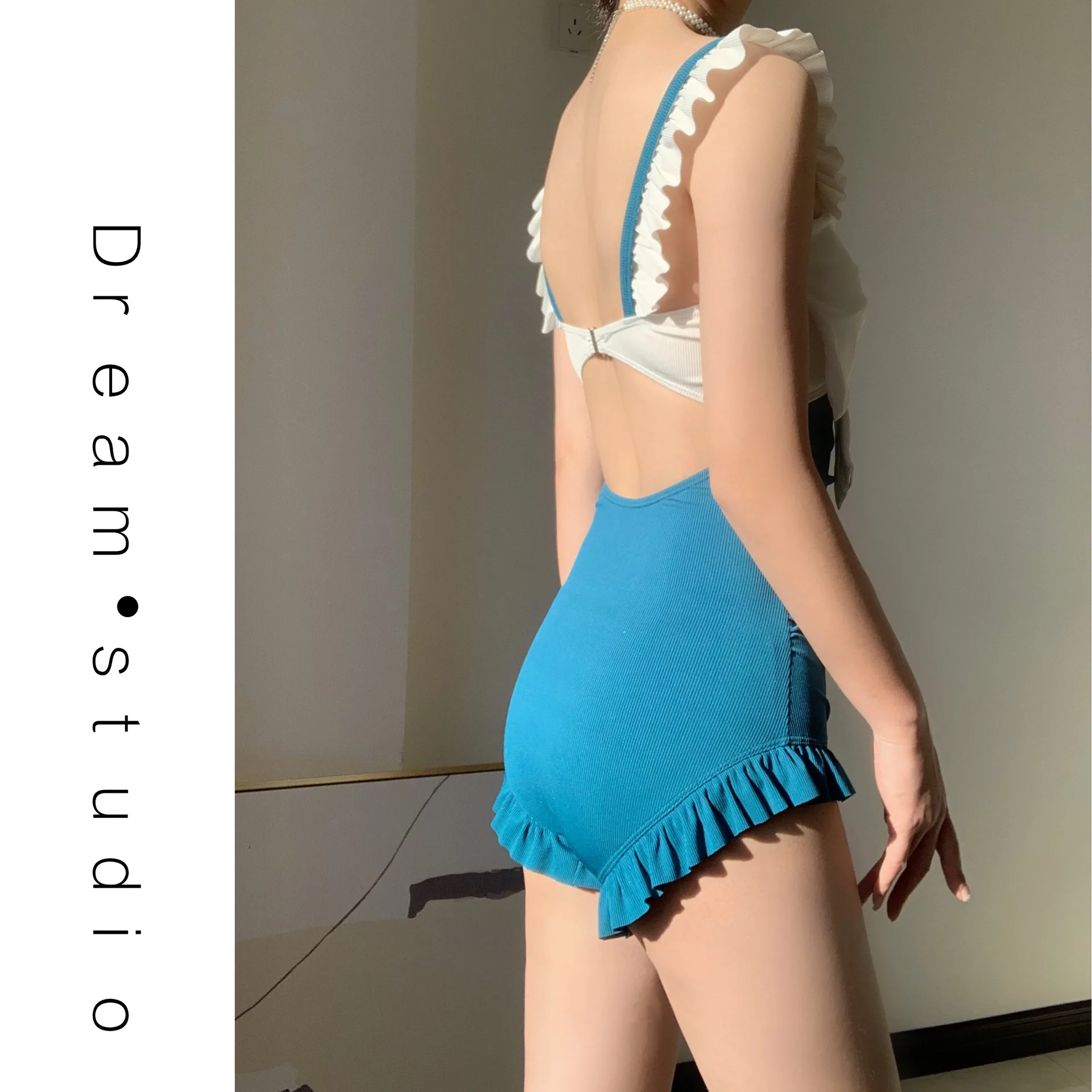 New Swimsuit Women's Pure Sexy Hot Spring Conservative New One-piece Korean Ins Slim Suspender Sexy Student Swimsuit Suit