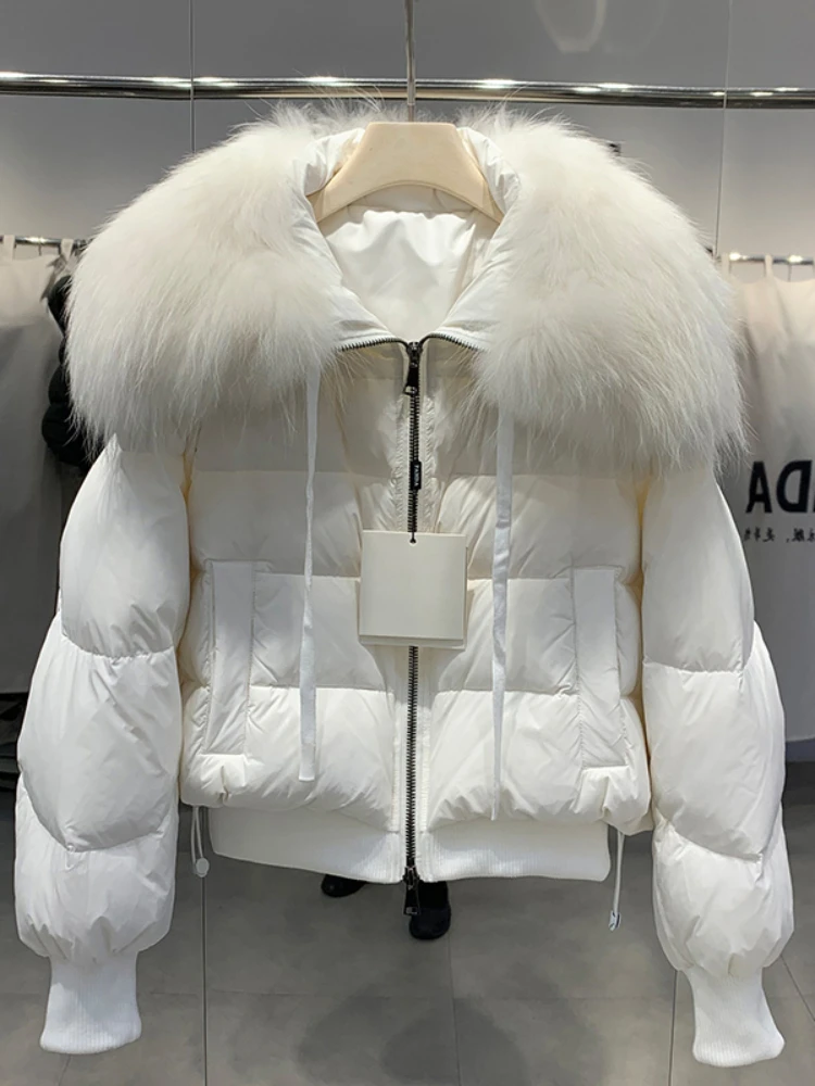 

2023 Winter Puffer Jacket Women Thick Warm Short Parkas Real Natural Raccoon Fur Female Loose 90% White Duck Down Coat
