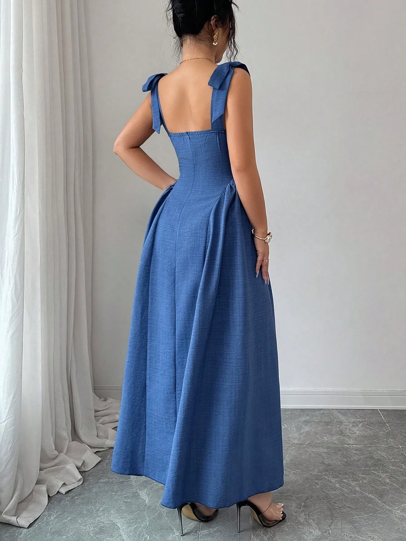 Elegante Abito Lungo da Donna in Tinta Unita, Vestito Leggero e Alla Moda - immagine 2