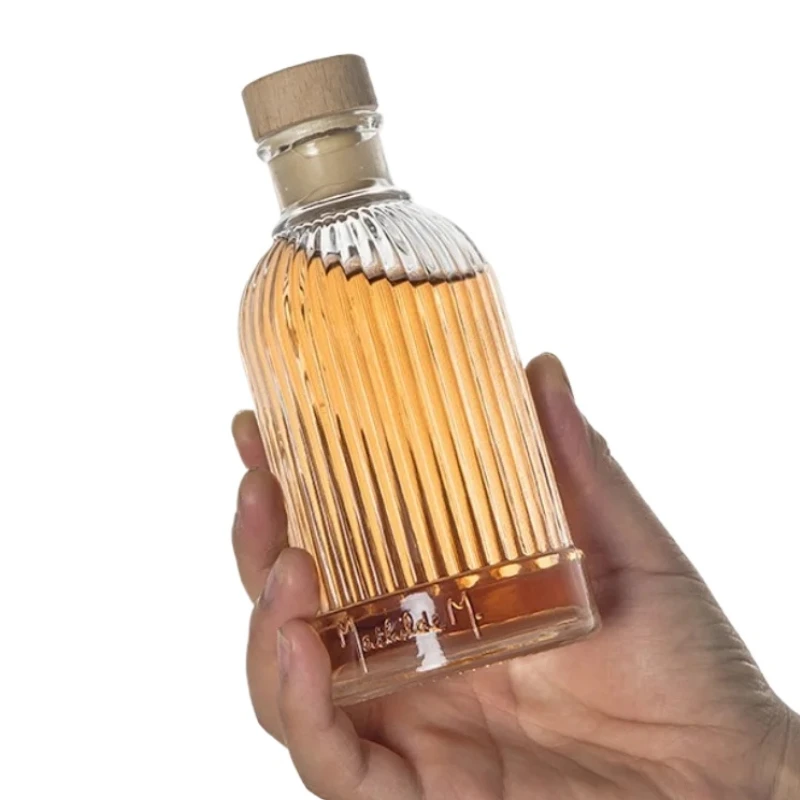 お酒小瓶 140-250ml Mini Diamond-Shaped Wine Bottle with Cork Stripes
