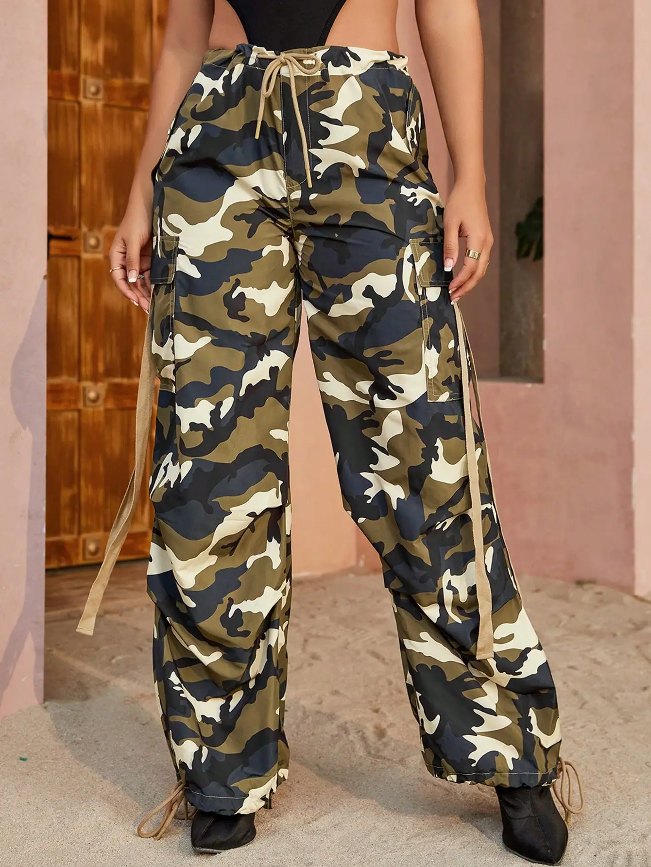 Amazon.com: Women's Pants Pants for Women Street Camo Print Cut Out Waist  Flap Pocket Parachute Cargo Pants (Color : Multicolor, Size : X-Small) :  Clothing, Shoes & Jewelry