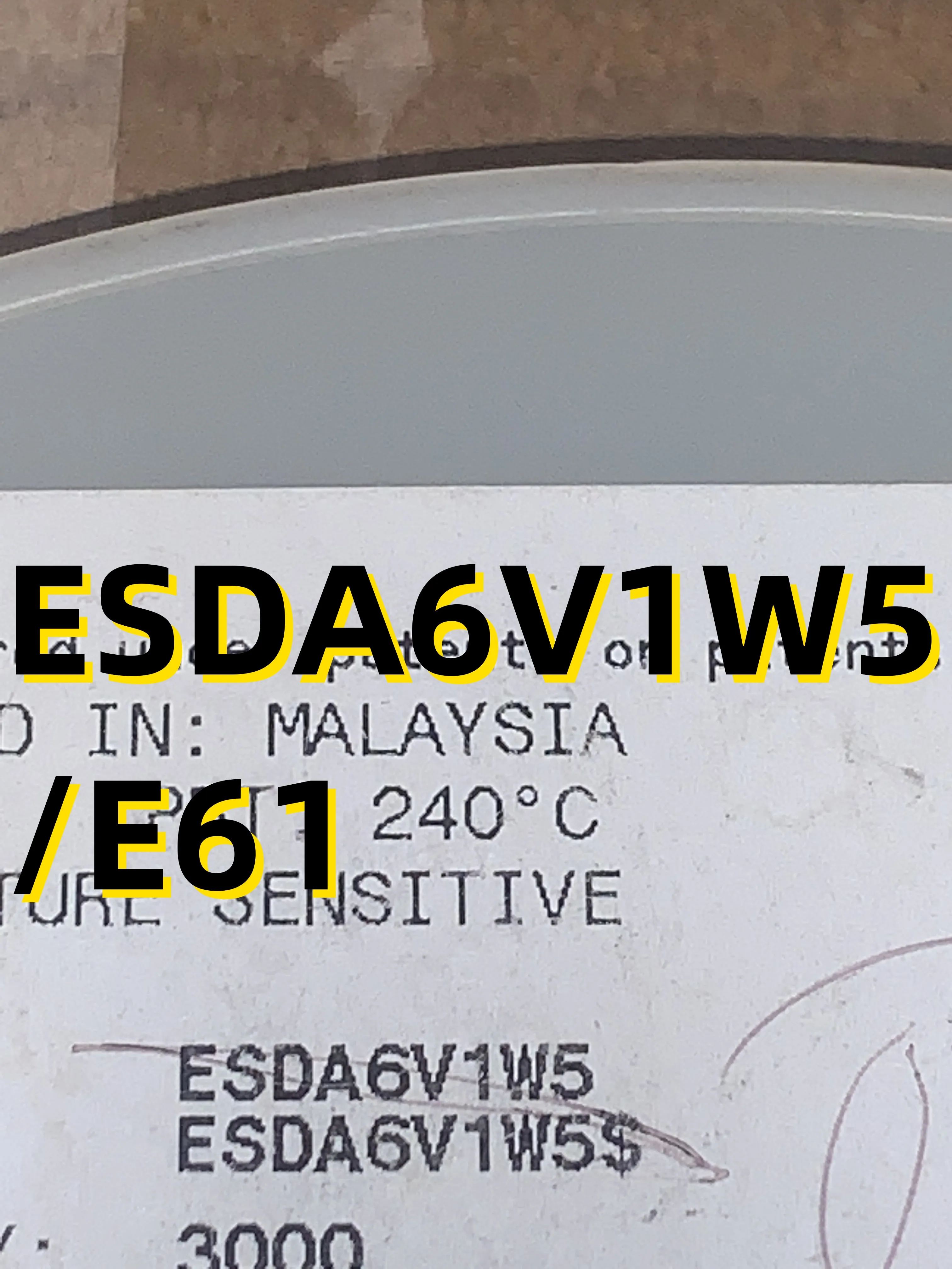 

10 шт. ESDA6V1W5 /E61
