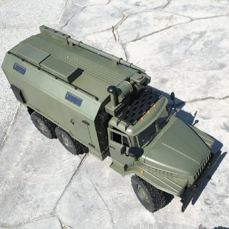 Naughty dragon WPLB-36 Ural command communication vehicle RC CAR six-wheel drive remote control climbing six-wheel toy 3