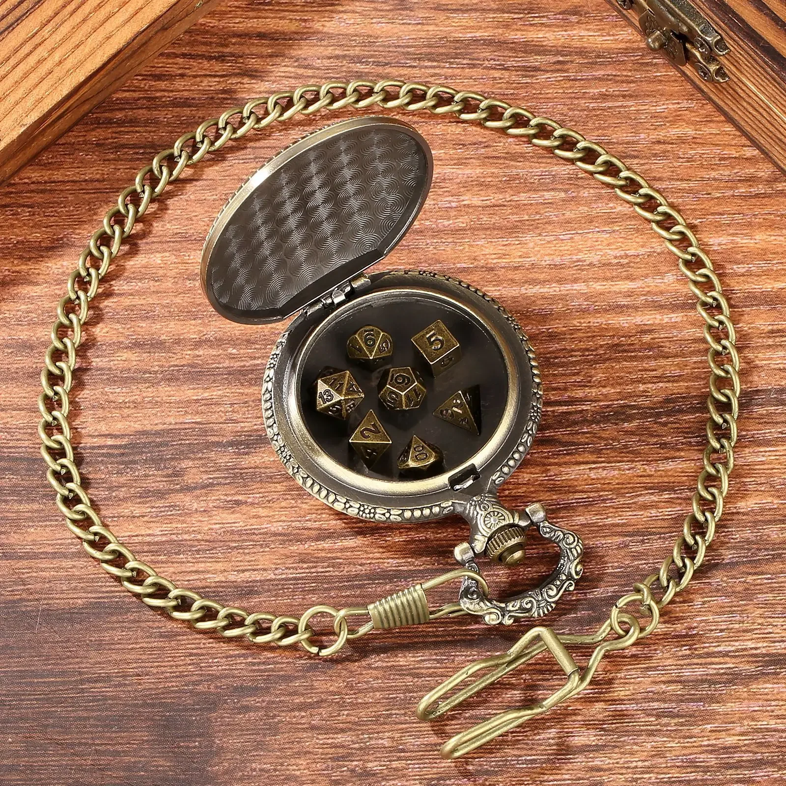 Dragon-Themed Retro Pocket Watch Case with 7-Piece Metal Polyhedral Dice Set