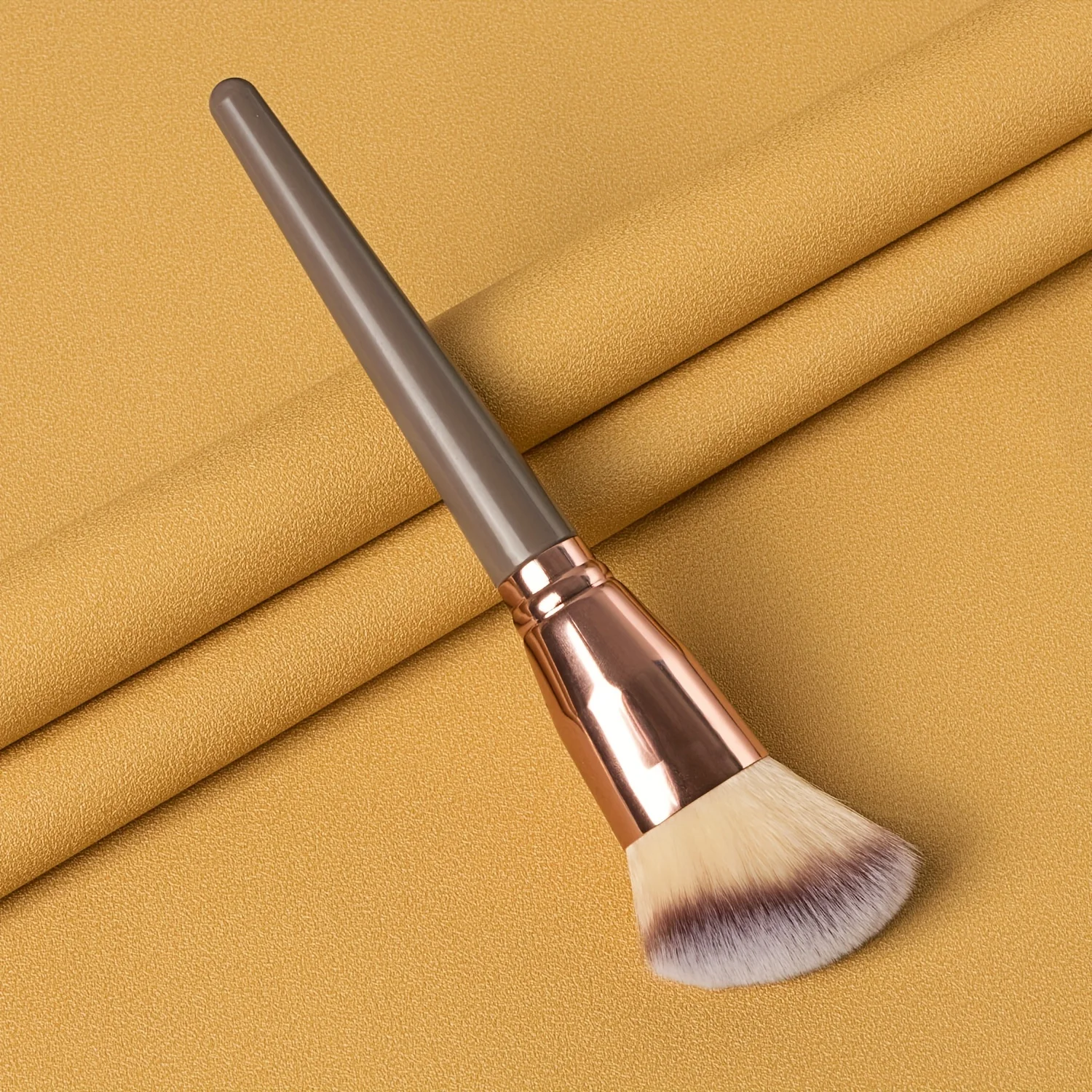Contour Brush, Premium Contour Blush Bronzer Face Makeup Brush, Perfect For Cheek Forehead Jaw Nose Blending Deepening Contourin 3