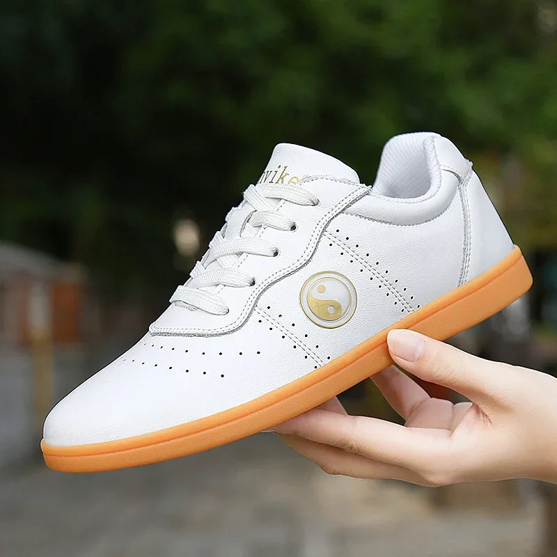Four Seasons High Quality Train Tai Chi Shoes Women Lightweight Fitness Casual Sneakers Men Non-Slip Kung Fu Martial Arts Shoes