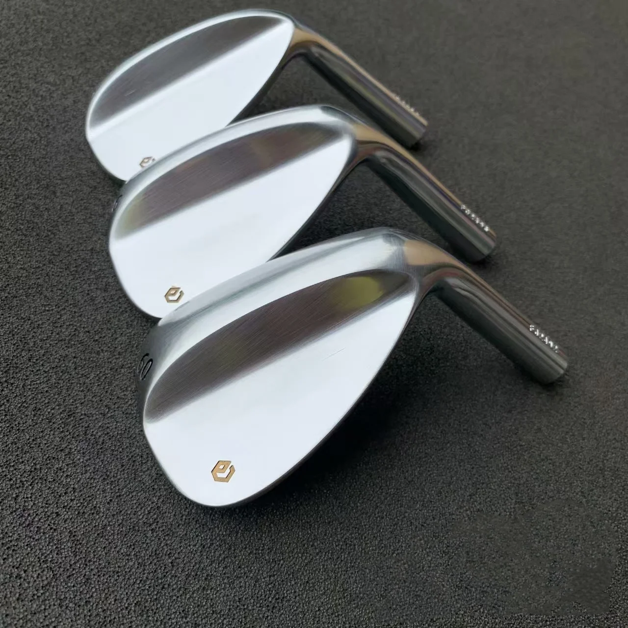 Epn Golf forged carbon steel golf wedge golf head Golf Wedge 48/50/52/54/56/58/60 with S300 shaft