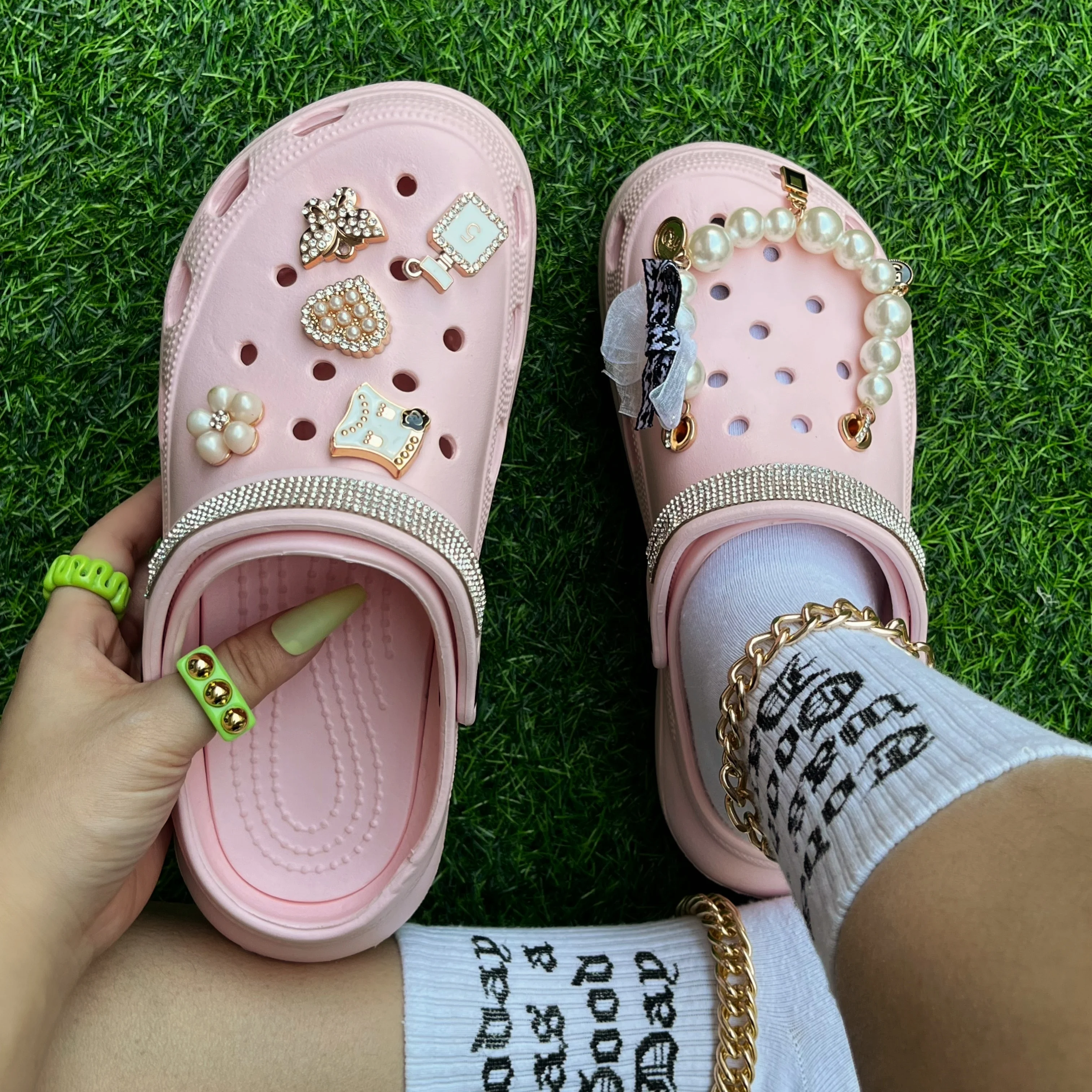 Letnie pantofle ogrodowe damskie kokardka diamentowe ozdobne buty z miękkim dnem antypoślizgowe moda EVA Baotou zatyka luksusowe sandały