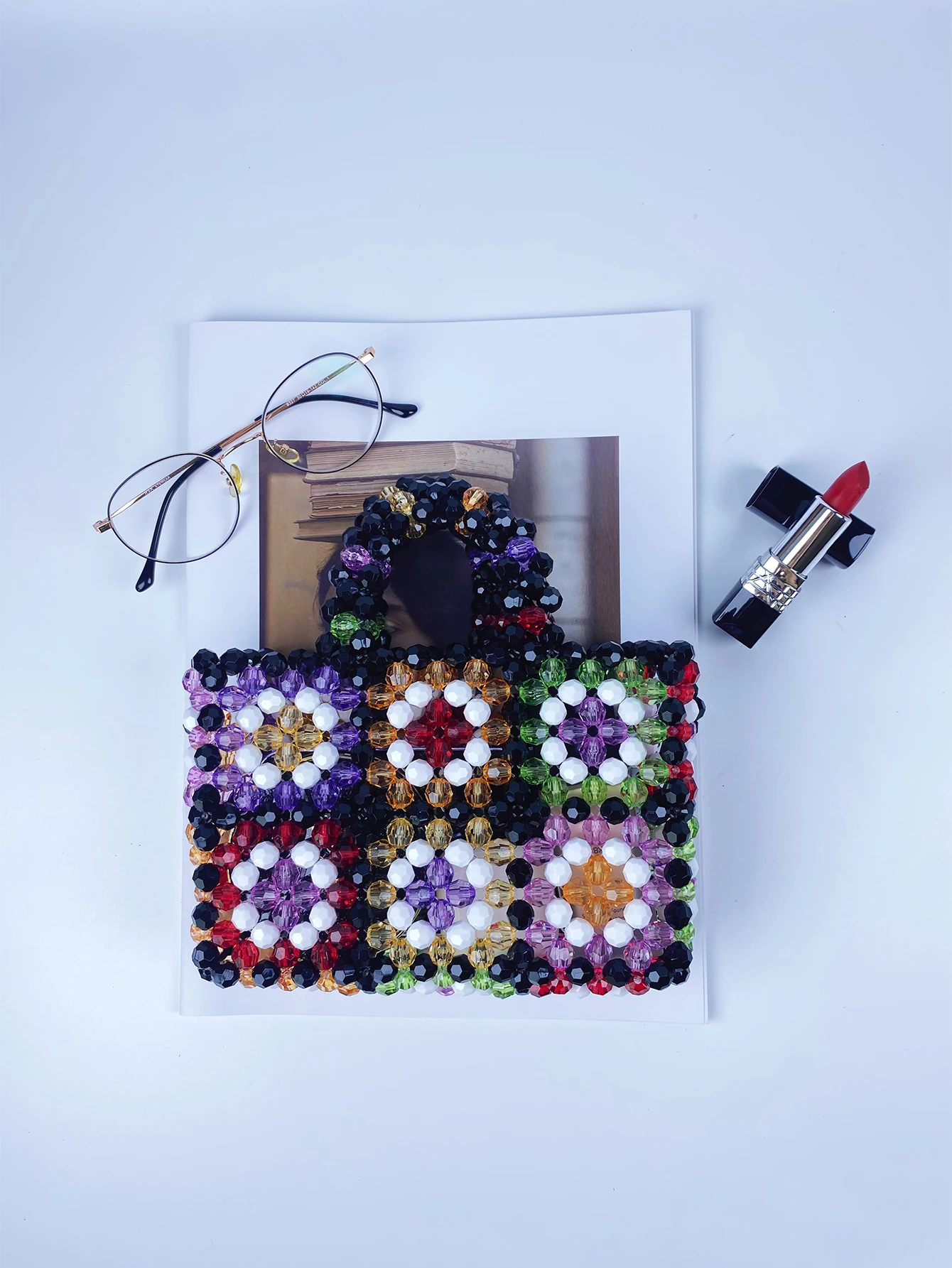 حقيبة ملونة منسوجة بنمط متقلب للكتاب الأحمر الصغير...